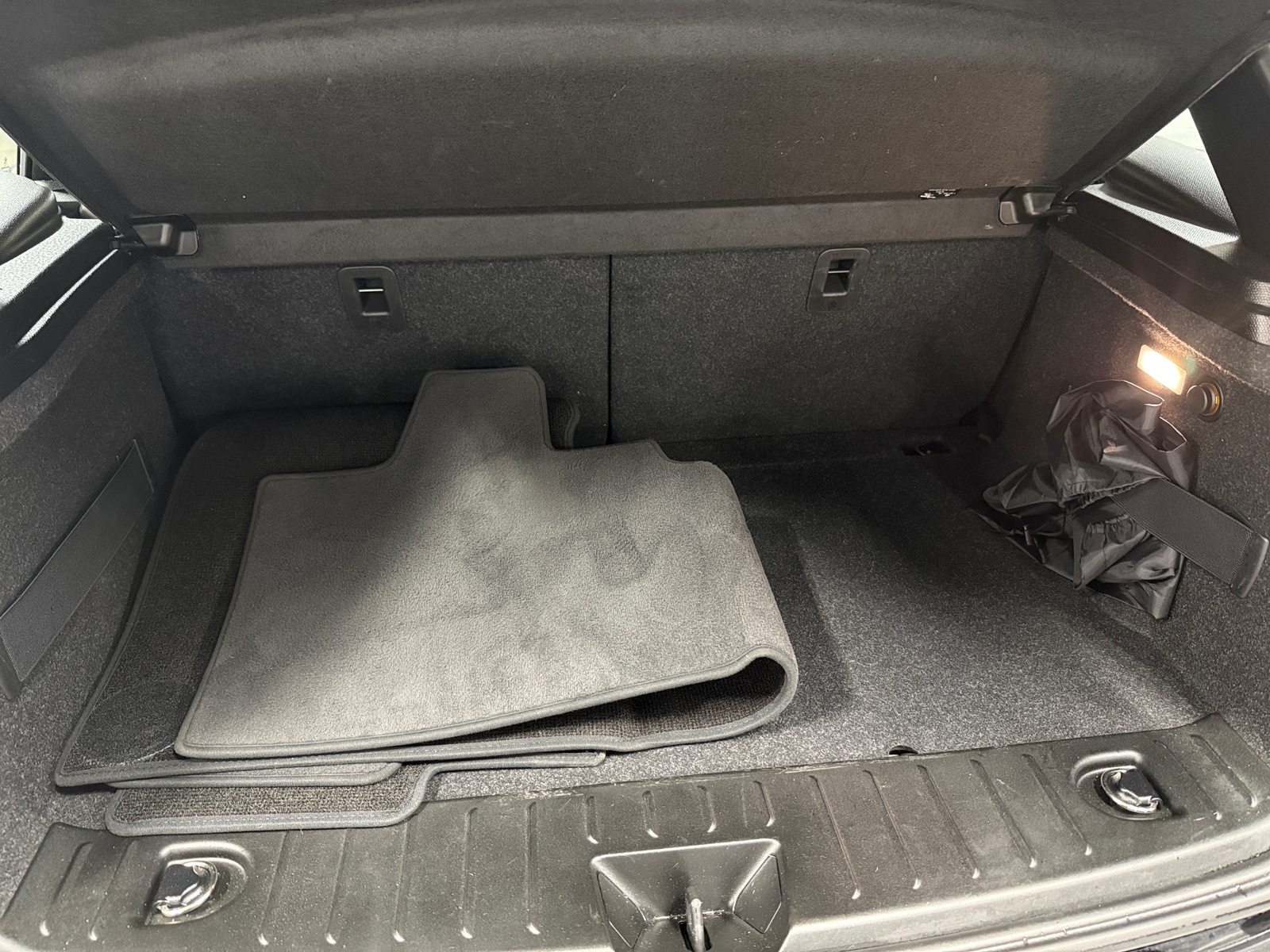 Thumbnail: 2021 BMW i3 - 7