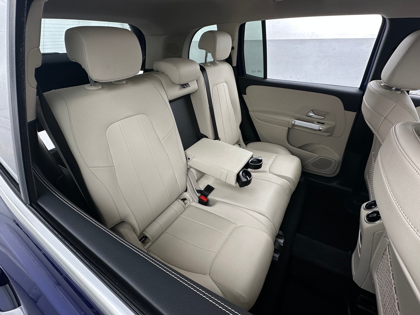 Thumbnail: 2021 Mercedes-Benz GLB - 5