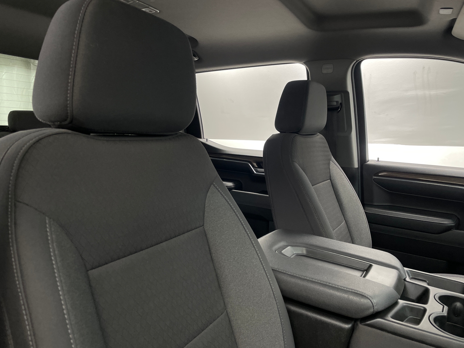 Thumbnail: 2024 Chevrolet Silverado 1500 - 2