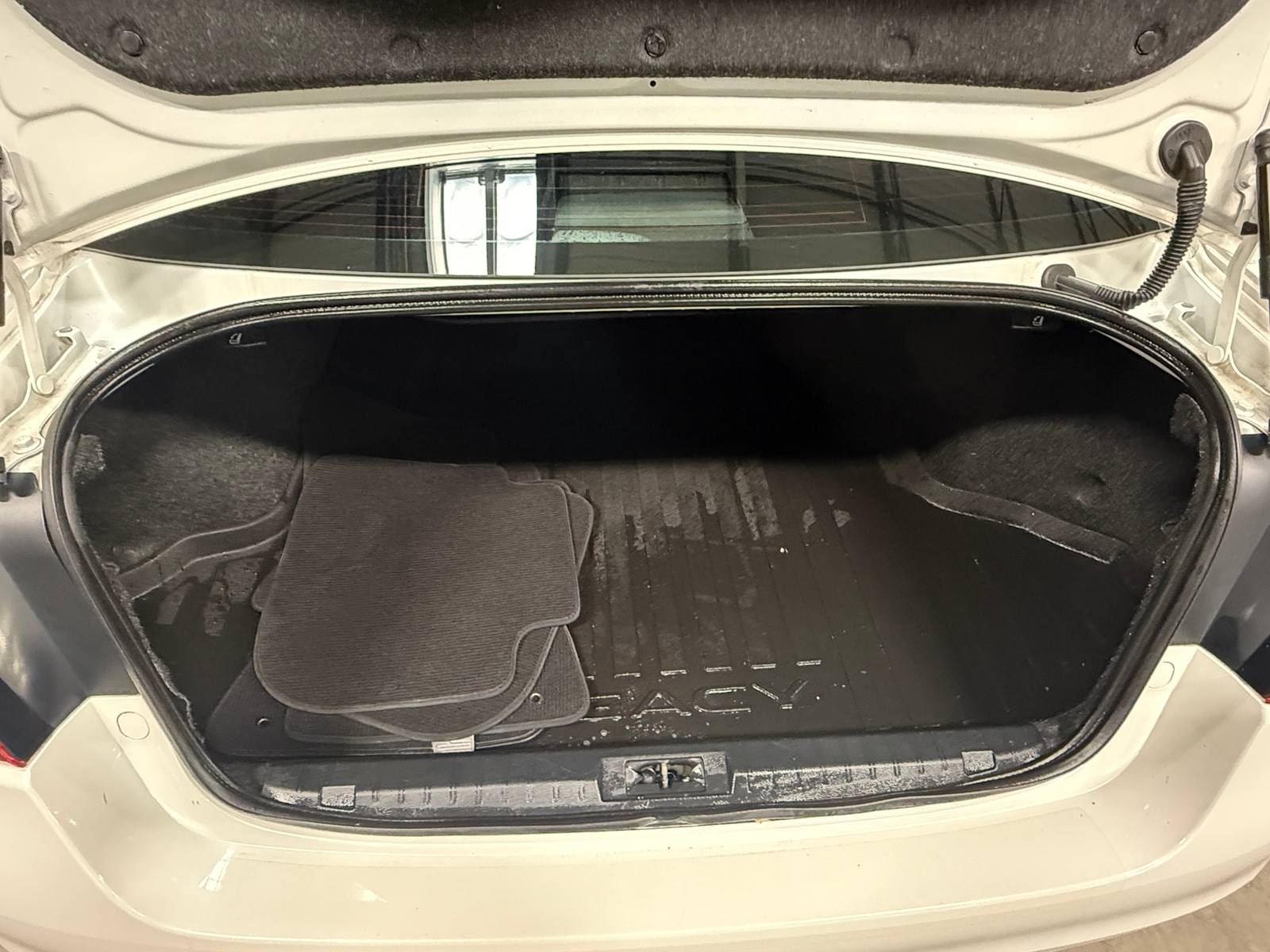 Thumbnail: 2016 Subaru Legacy - 6