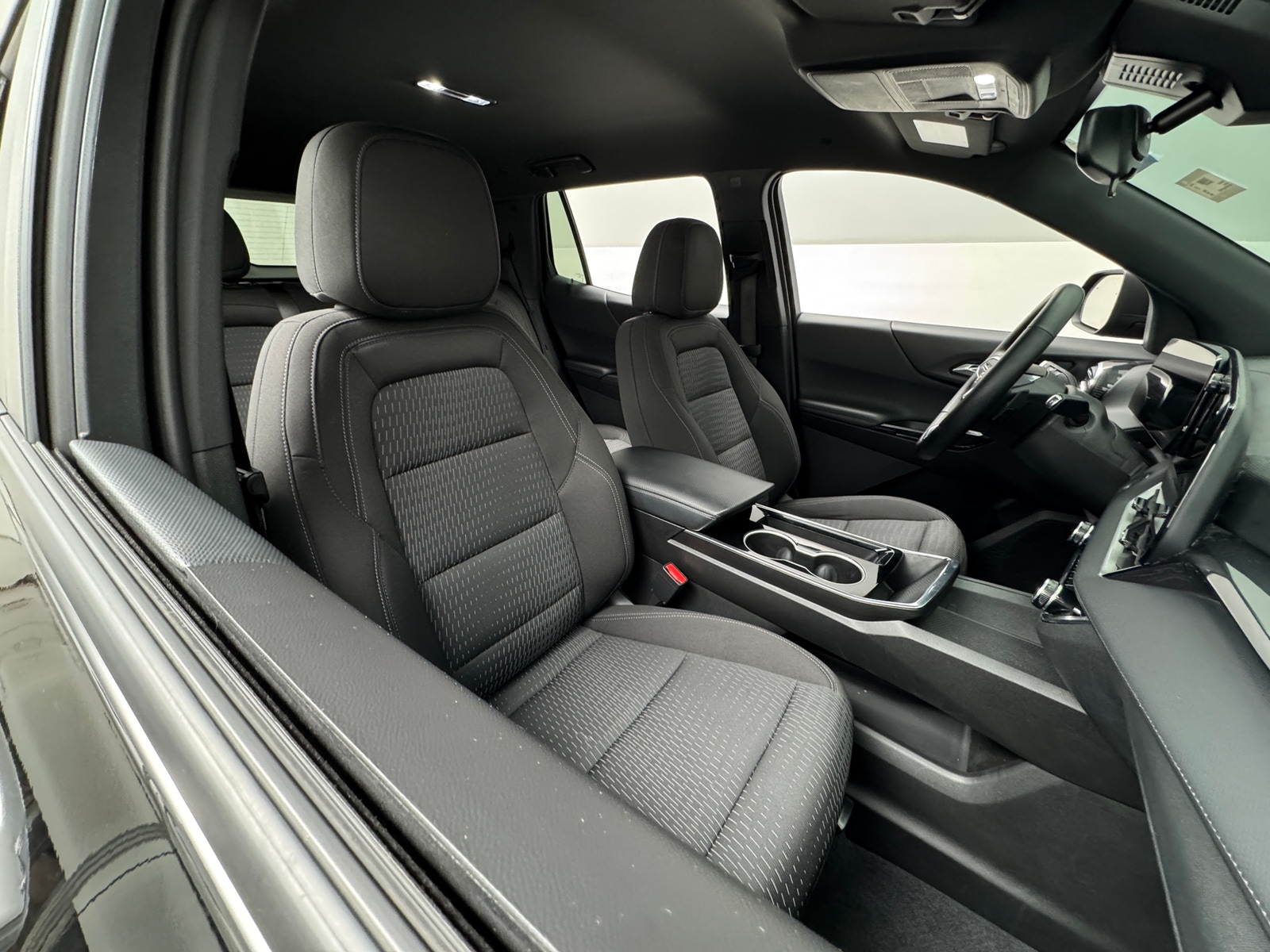 Thumbnail: 2025 Chevrolet Equinox - 2