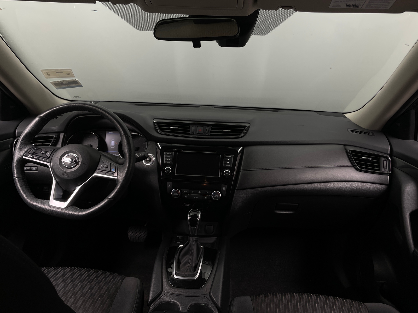 Thumbnail: 2020 Nissan Rogue - 3