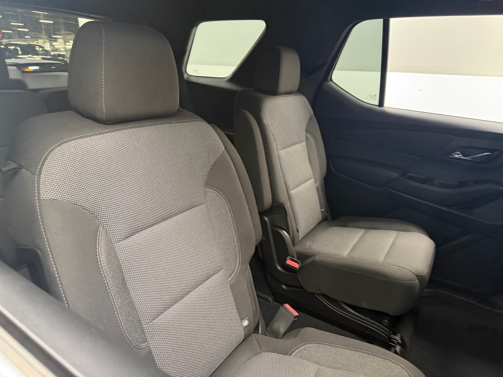 Thumbnail: 2023 Chevrolet Traverse - 6