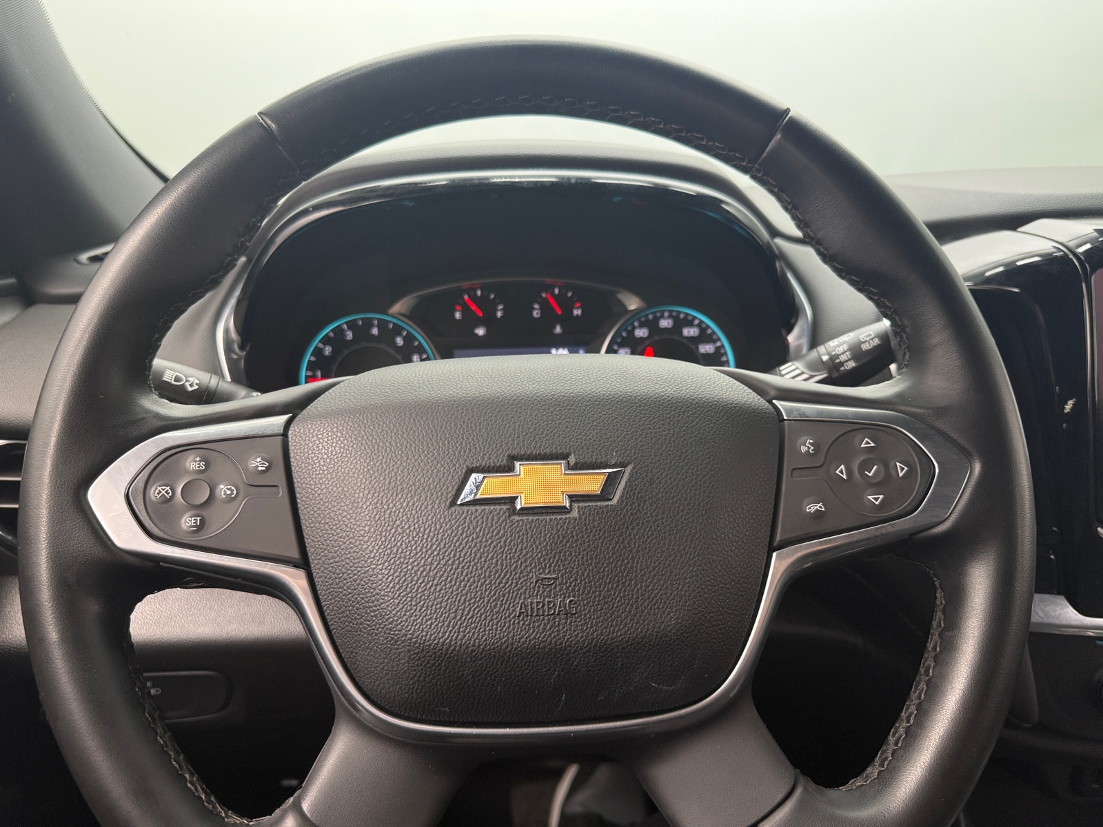 Thumbnail: 2023 Chevrolet Traverse - 5