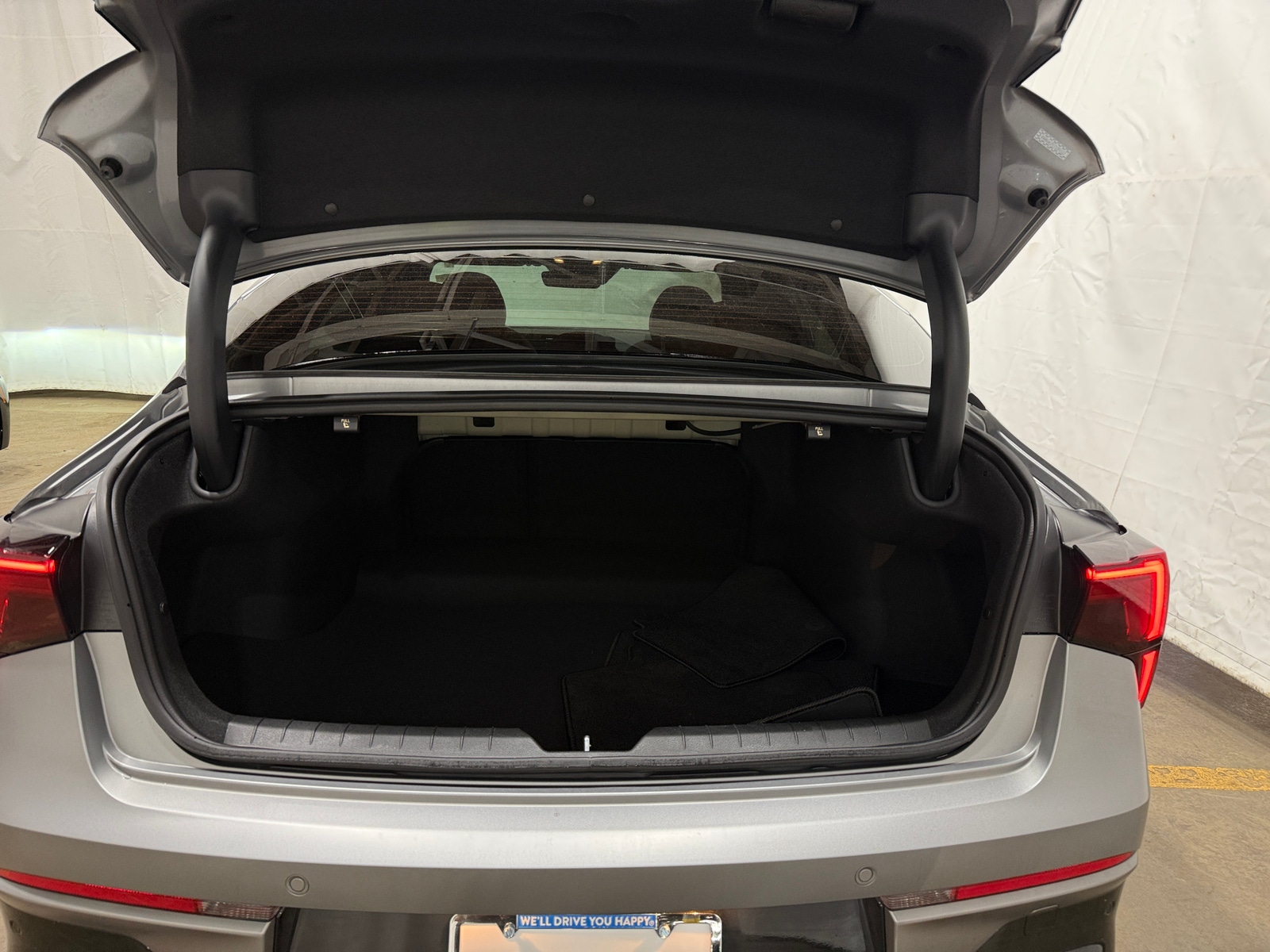 Thumbnail: 2026 Kia K5 - 6