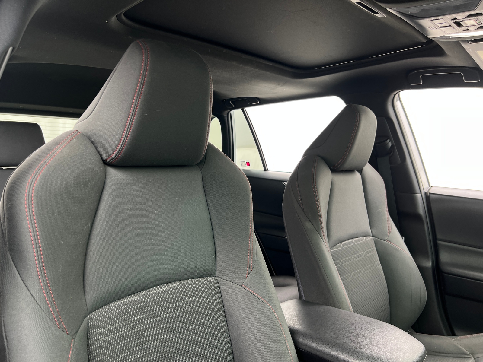 Thumbnail: 2021 Toyota RAV4 - 2