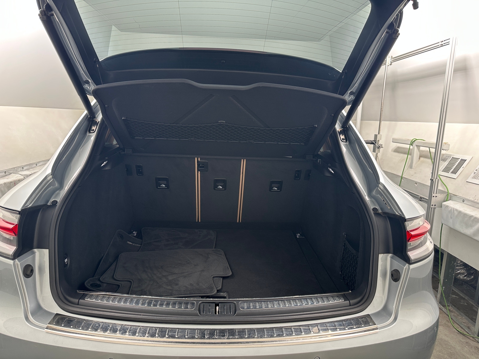 Thumbnail: 2019 Porsche Macan - 6