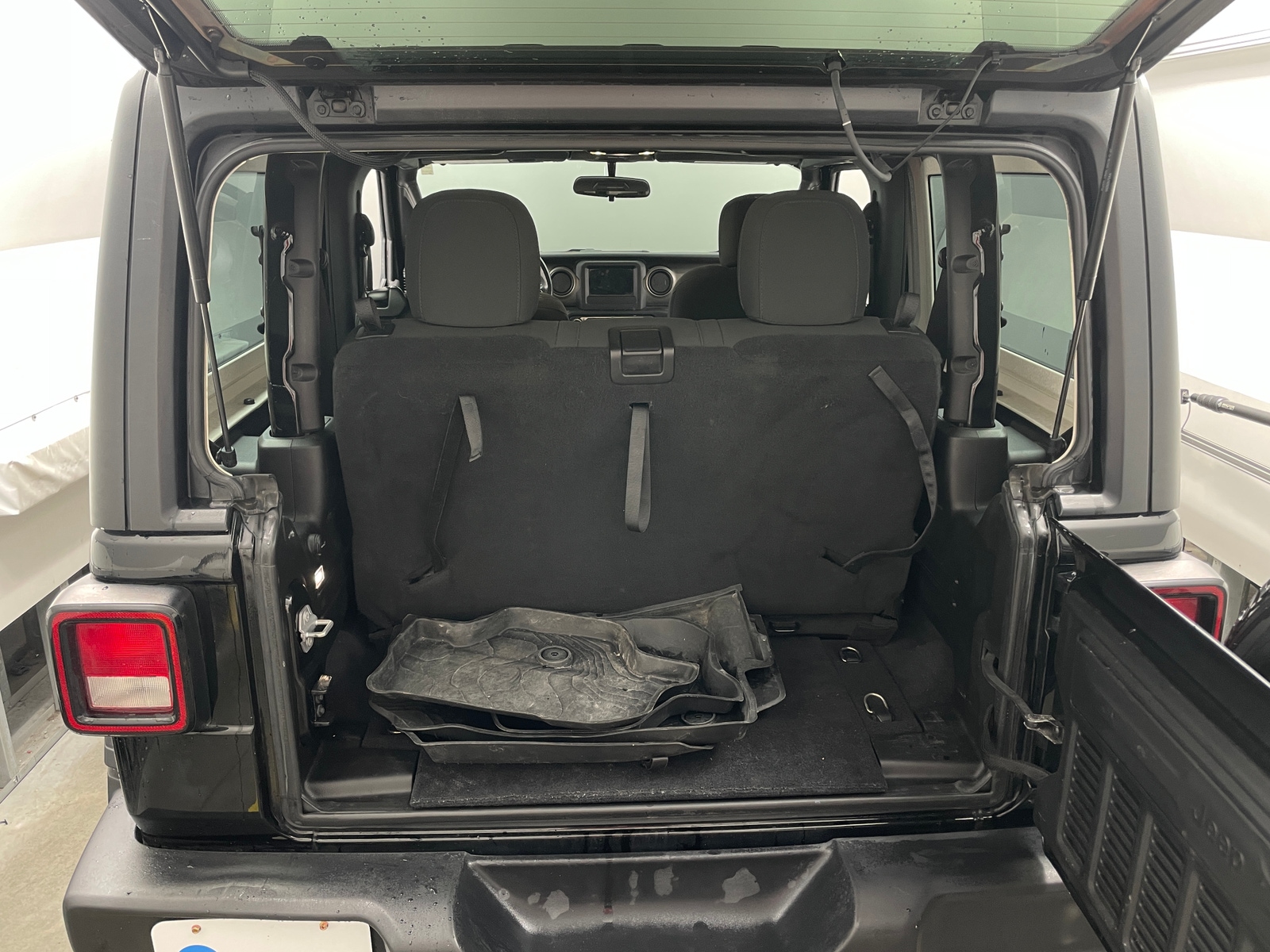 Thumbnail: 2019 Jeep Wrangler - 7