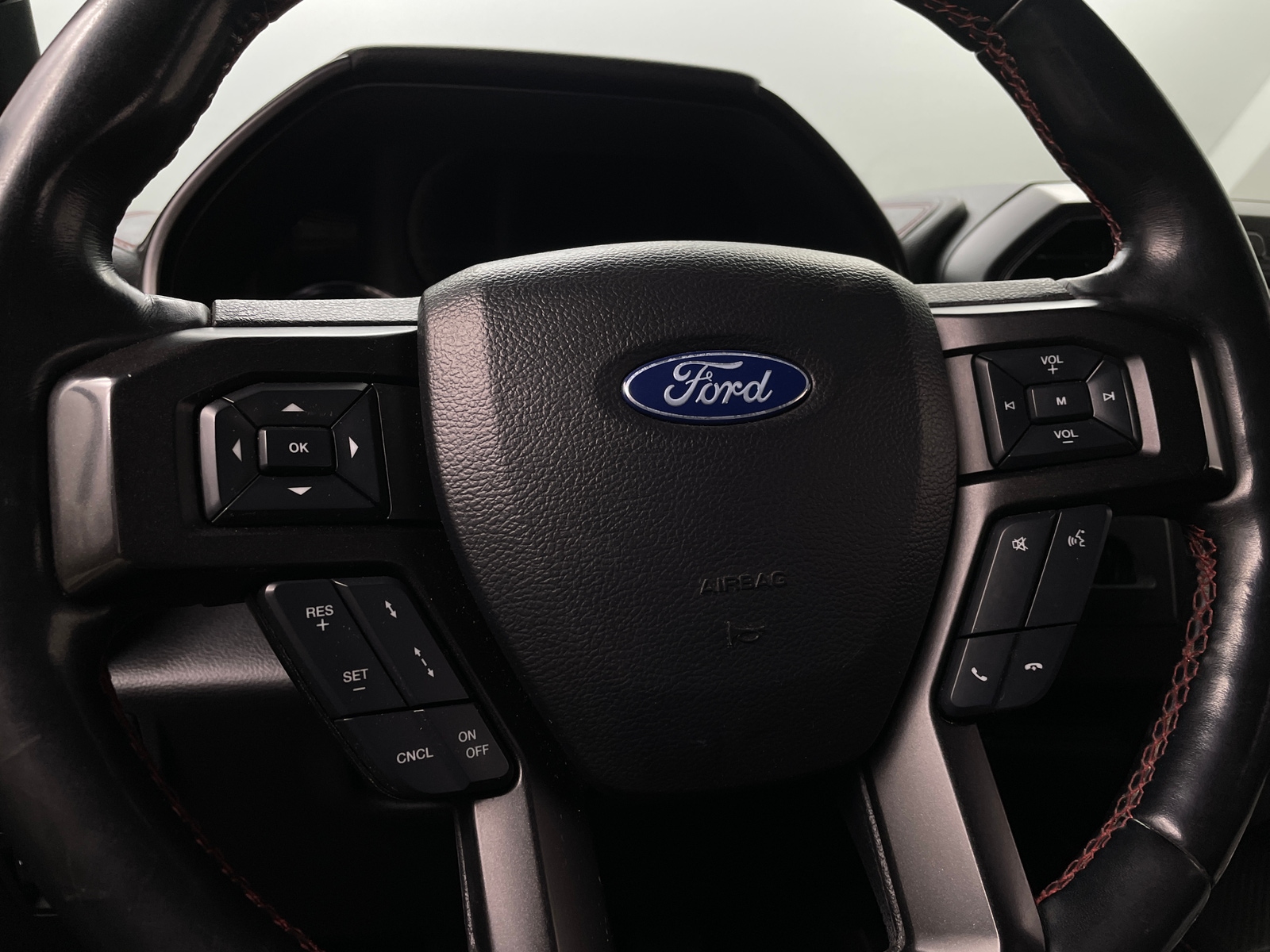 Thumbnail: 2019 Ford Expedition - 4