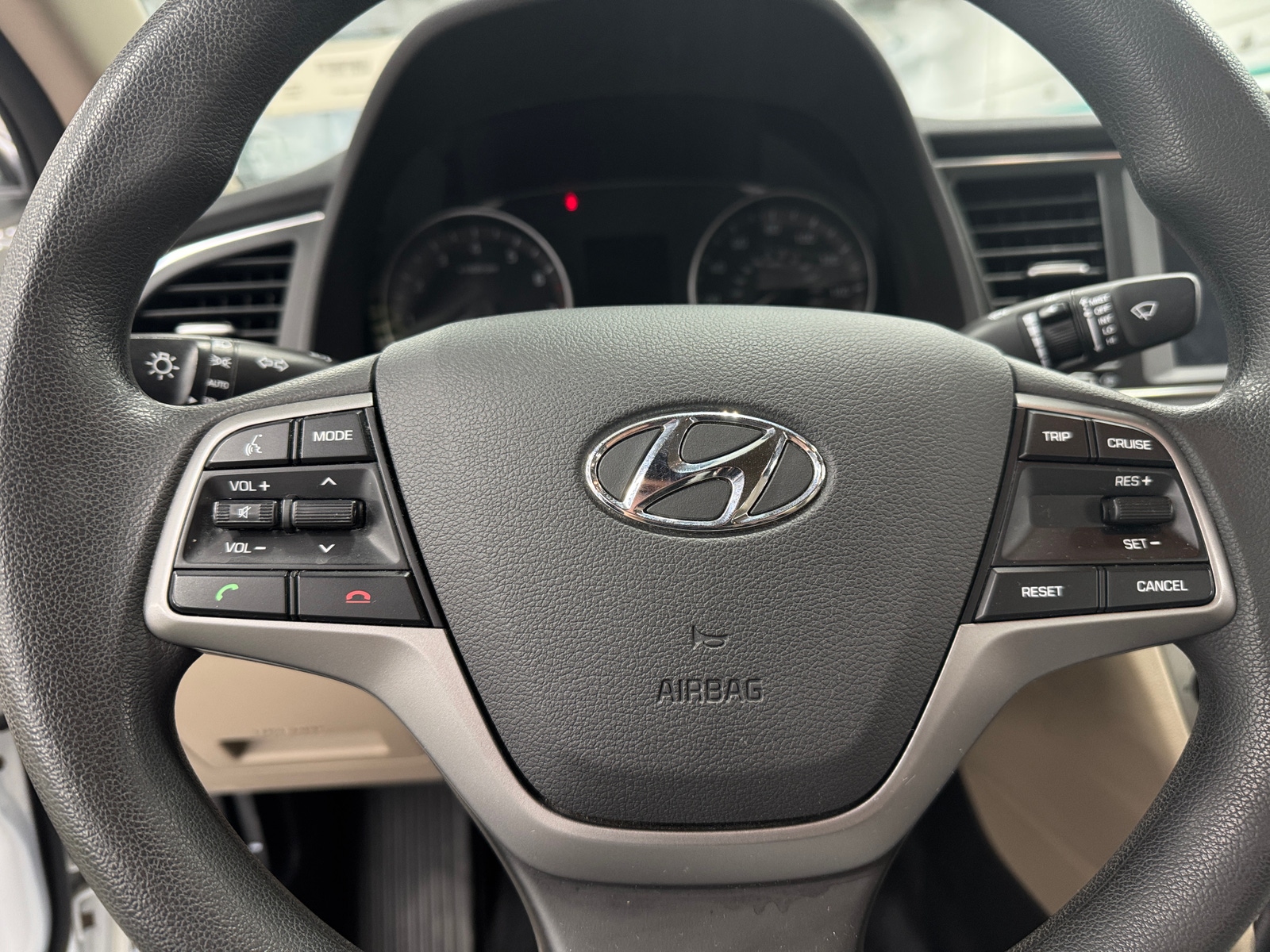 Thumbnail: 2017 Hyundai Elantra - 5