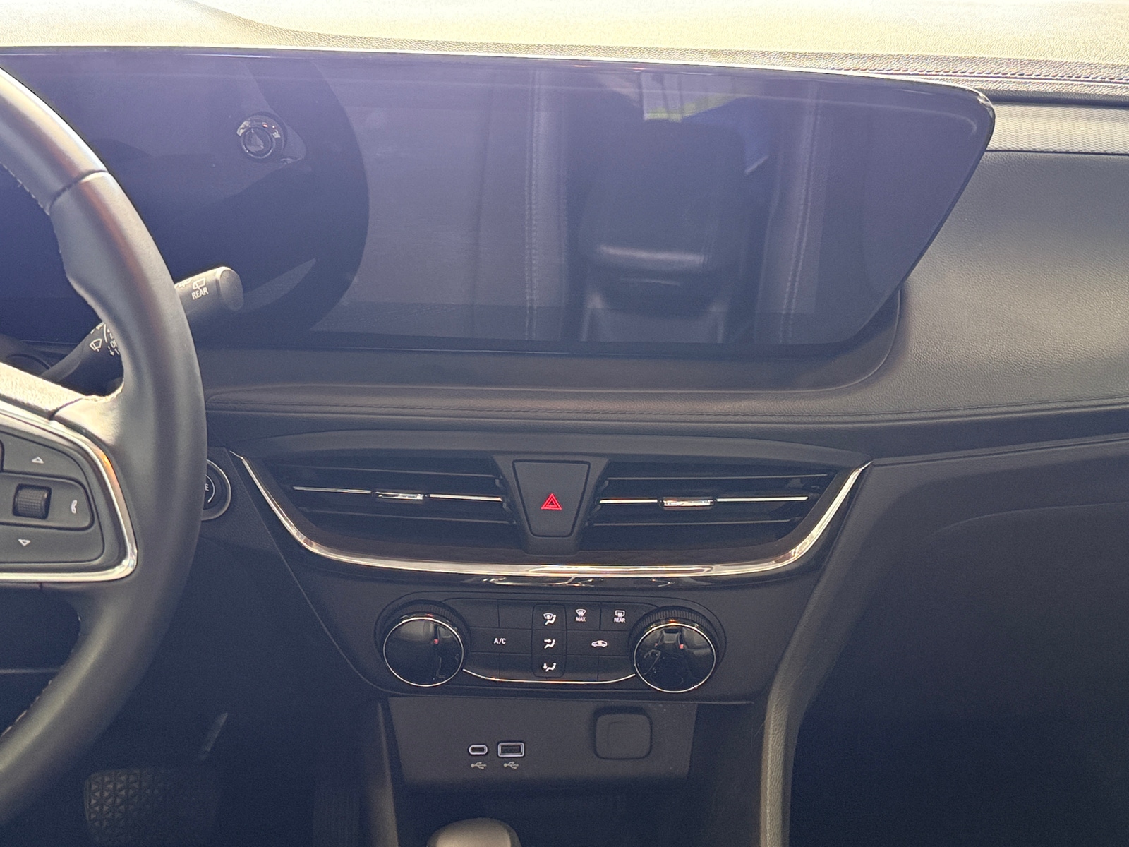 Thumbnail: 2025 Buick Encore GX - 4