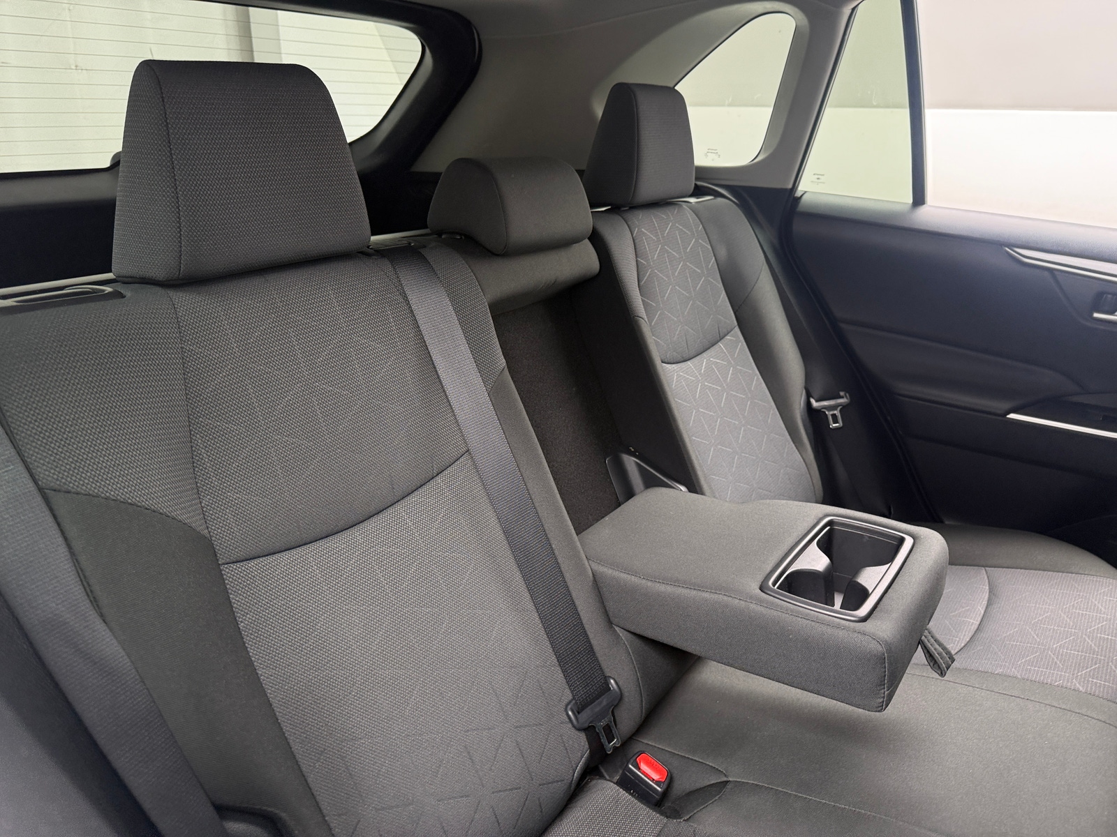 Thumbnail: 2025 Toyota RAV4 - 6