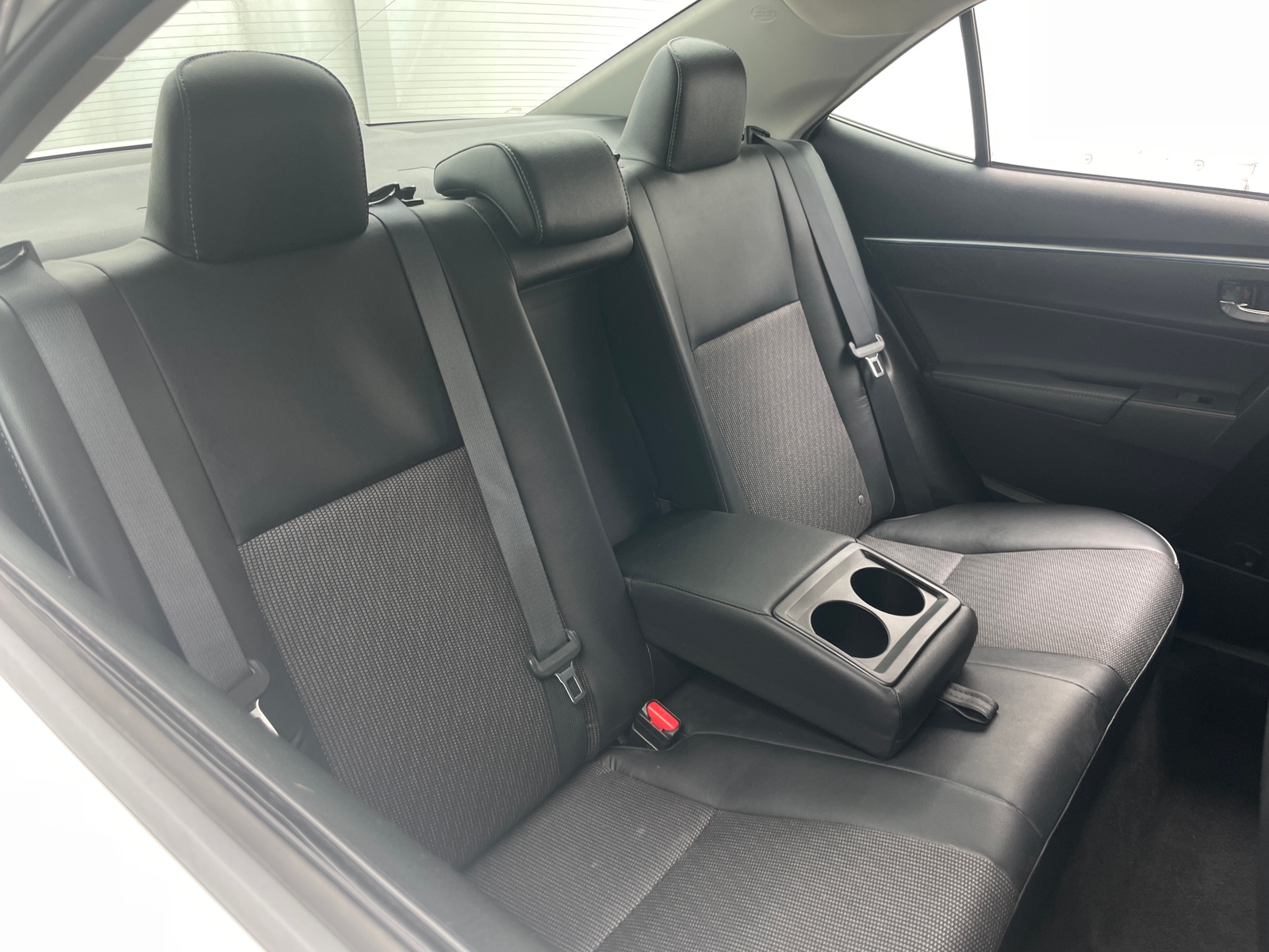 Thumbnail: 2016 Toyota Corolla - 6