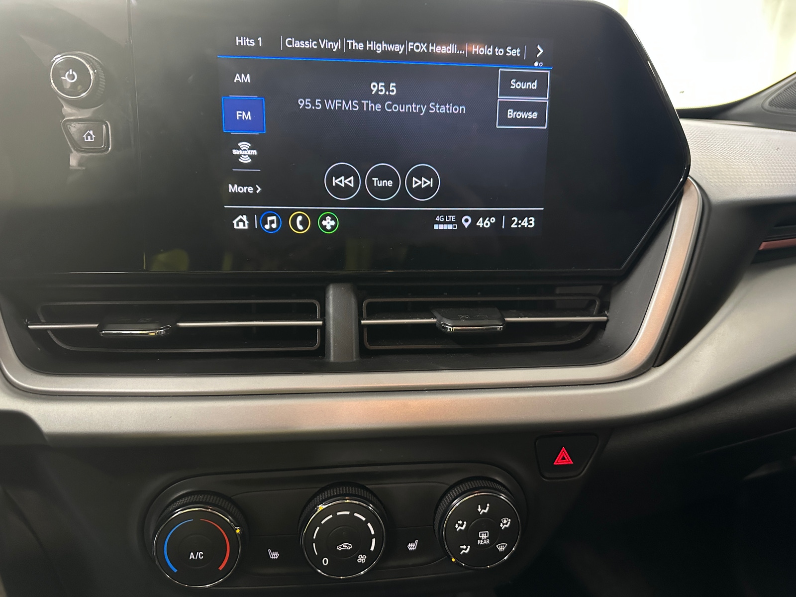 Thumbnail: 2025 Chevrolet Trax - 4