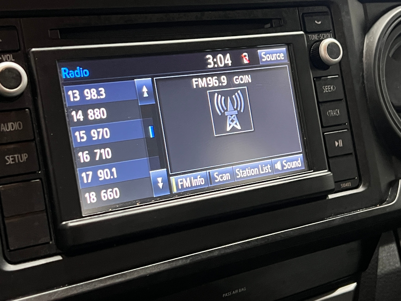 Thumbnail: 2018 Toyota Tacoma - 4