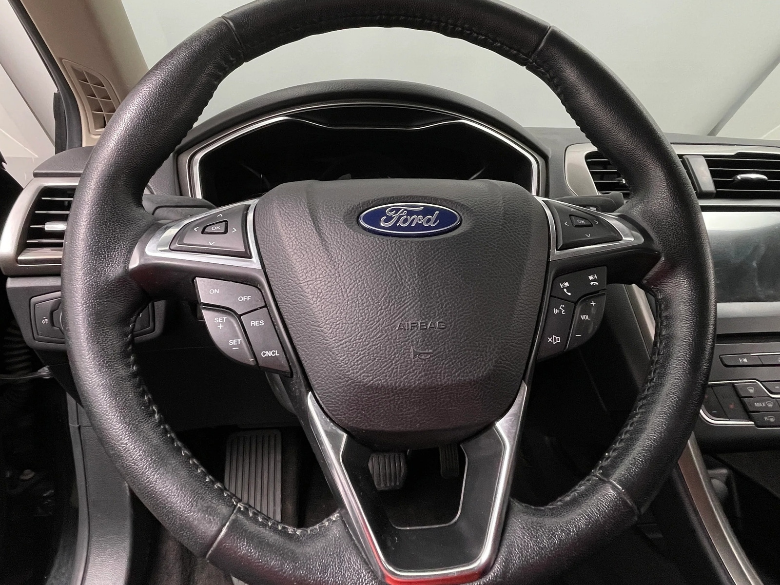 Thumbnail: 2018 Ford Fusion - 4