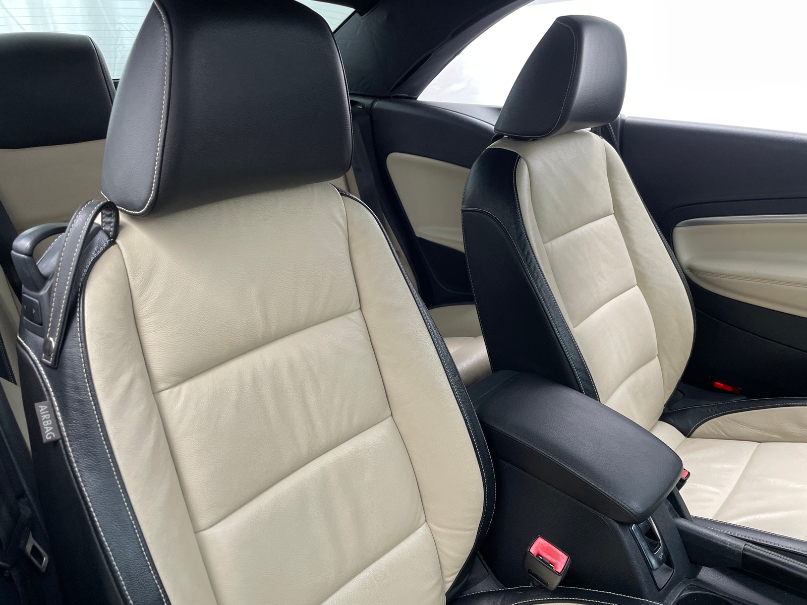 Thumbnail: 2015 Volkswagen Eos - 2