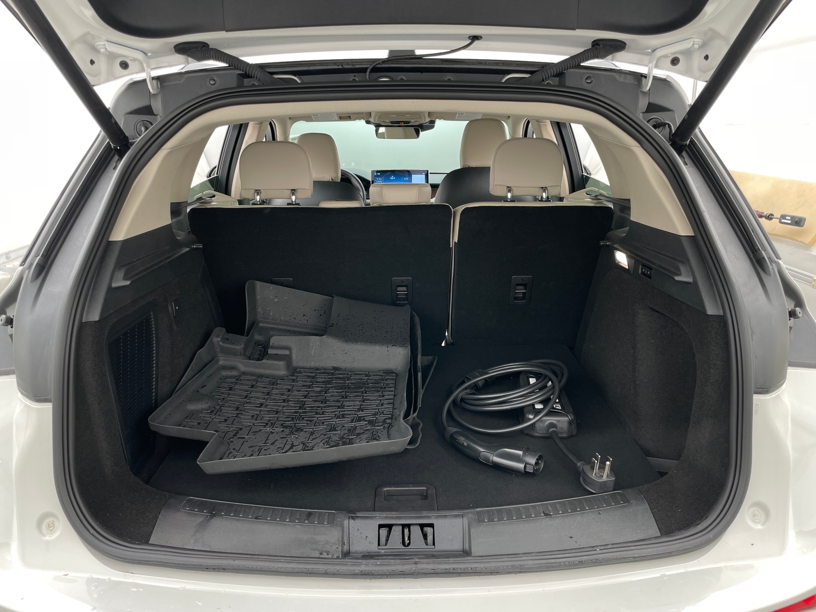 Thumbnail: 2025 Lincoln Corsair - 6