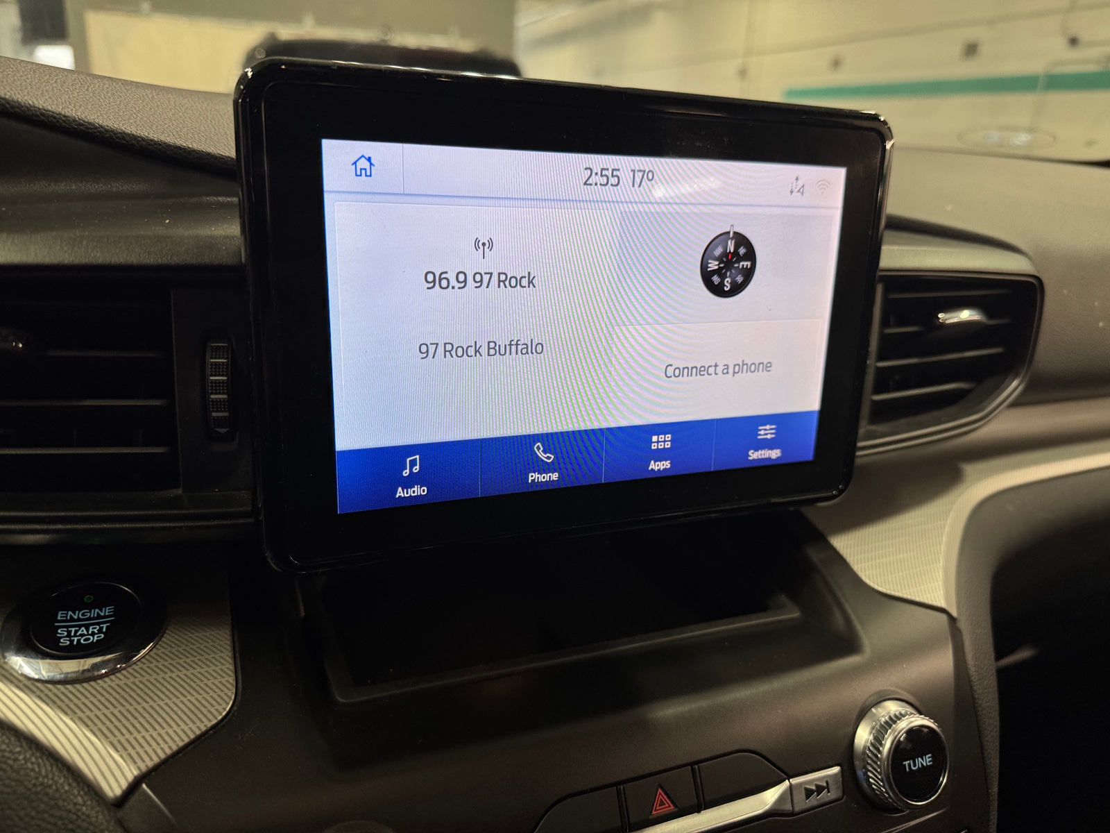 Thumbnail: 2020 Ford Explorer - 4