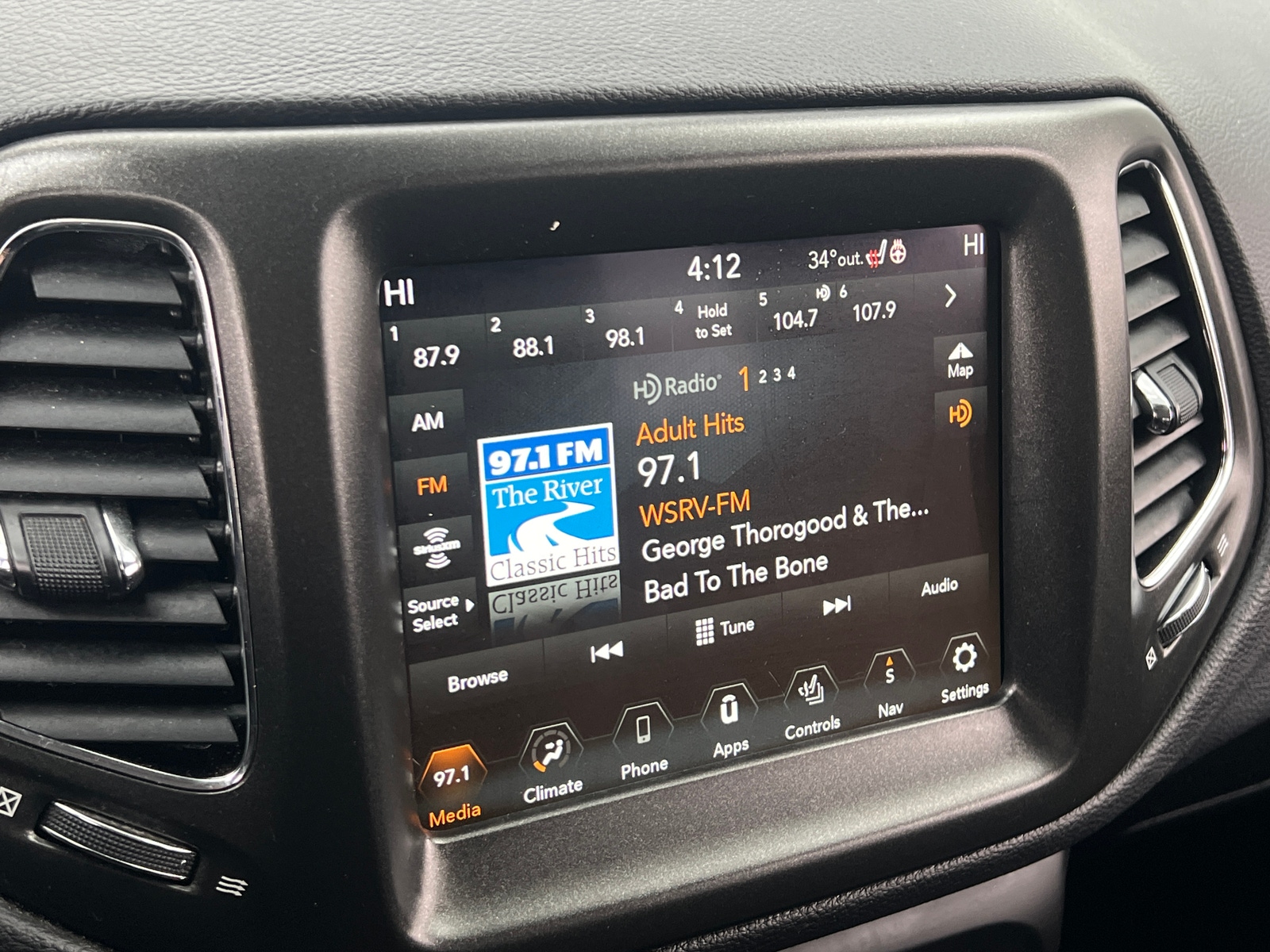 Thumbnail: 2018 Jeep Compass - 3