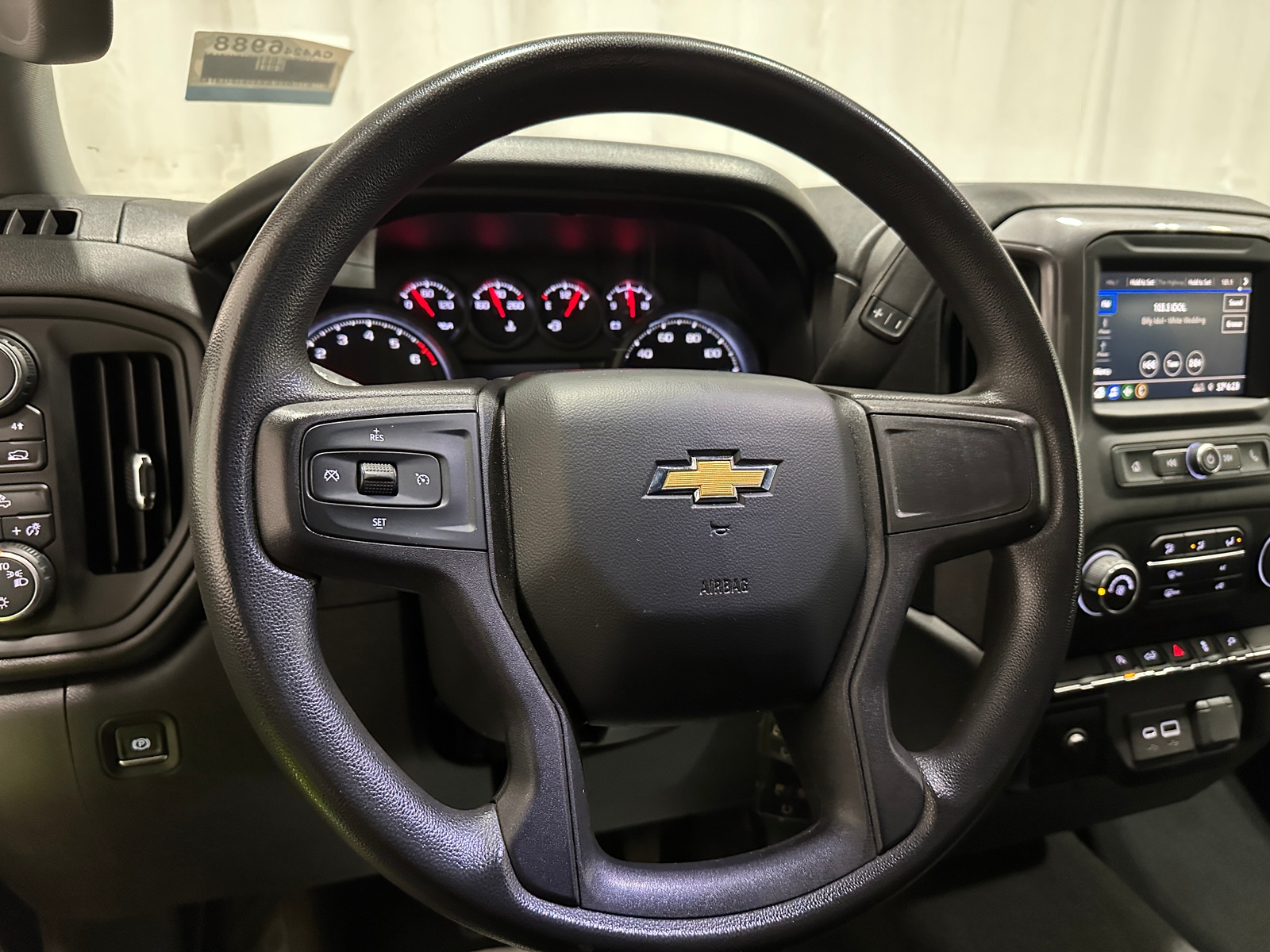 Thumbnail: 2021 Chevrolet Silverado 1500 - 5