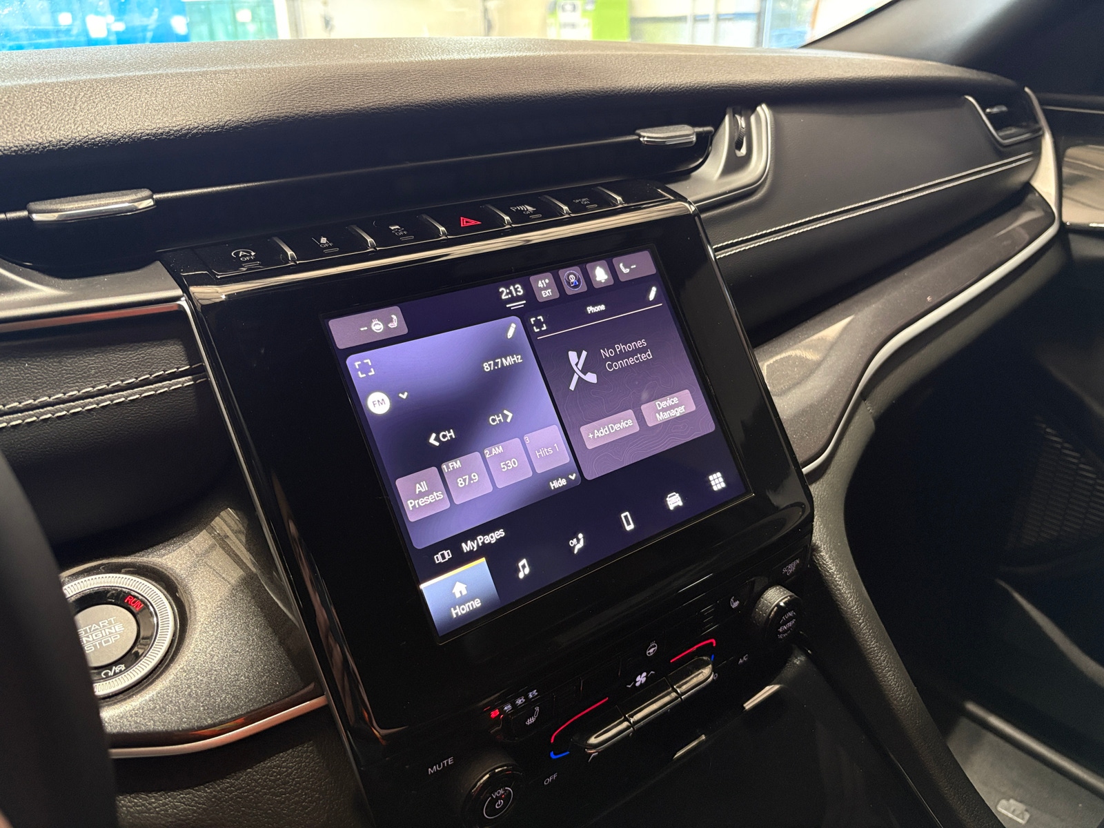 Thumbnail: 2023 Jeep Grand Cherokee - 3