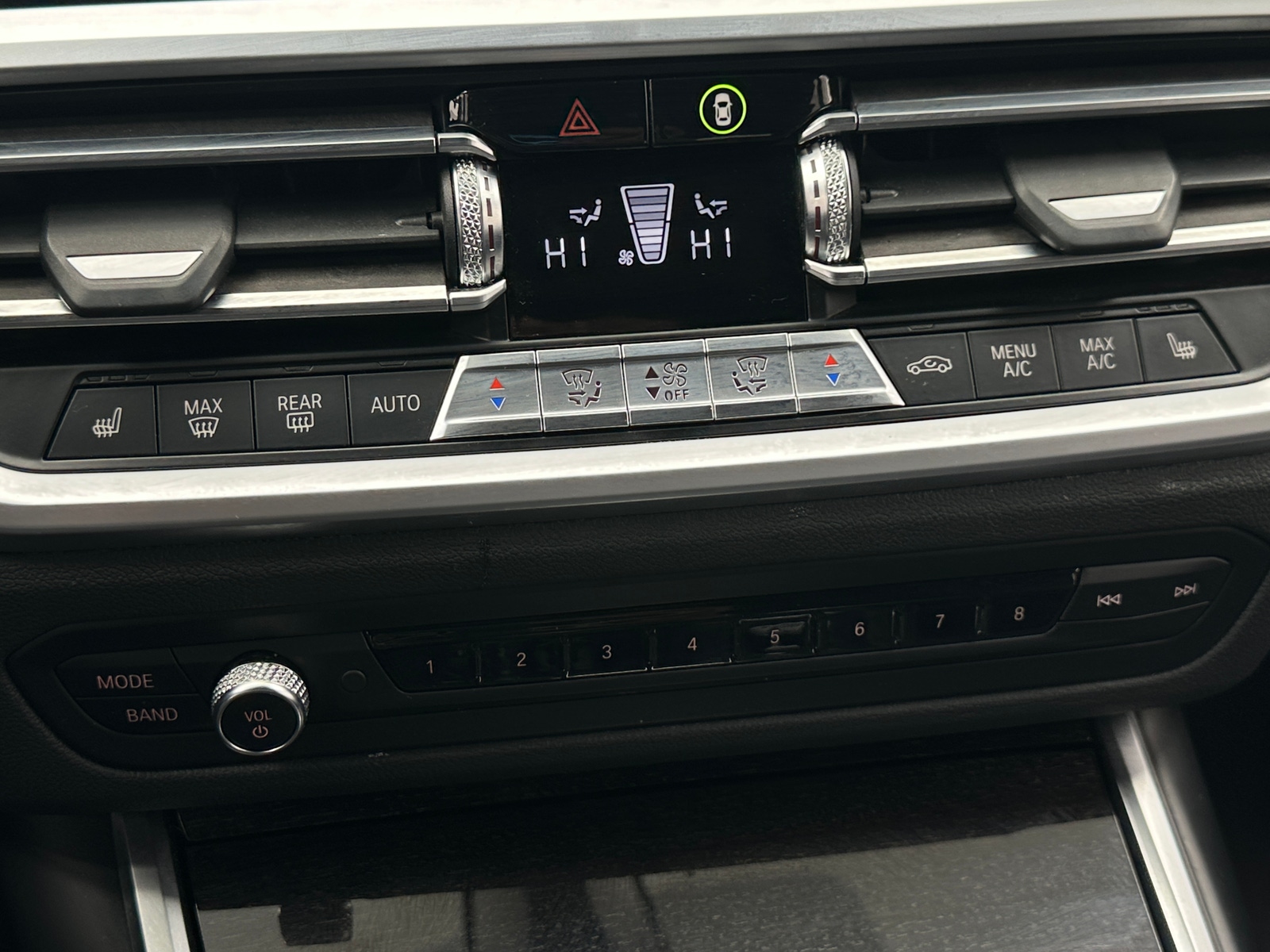 Thumbnail: 2019 BMW 3 Series - 3