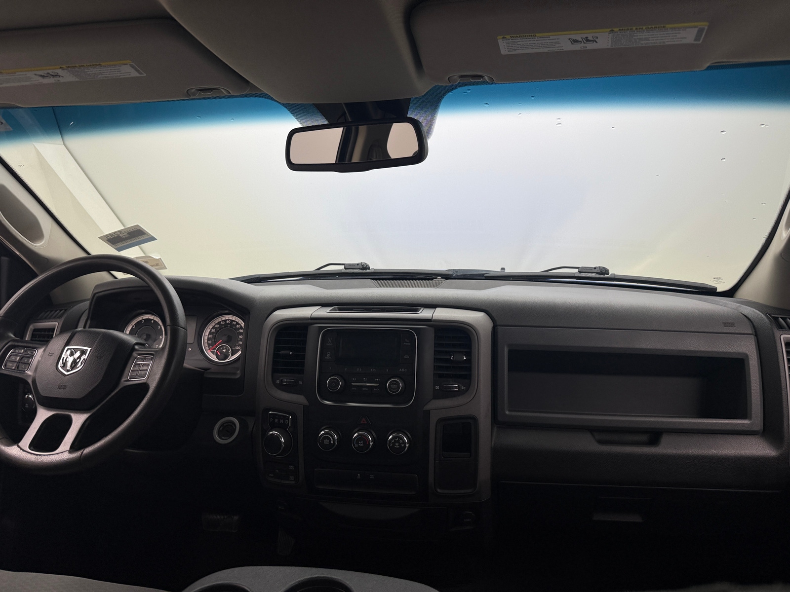 Thumbnail: 2019 RAM 1500 Classic - 3