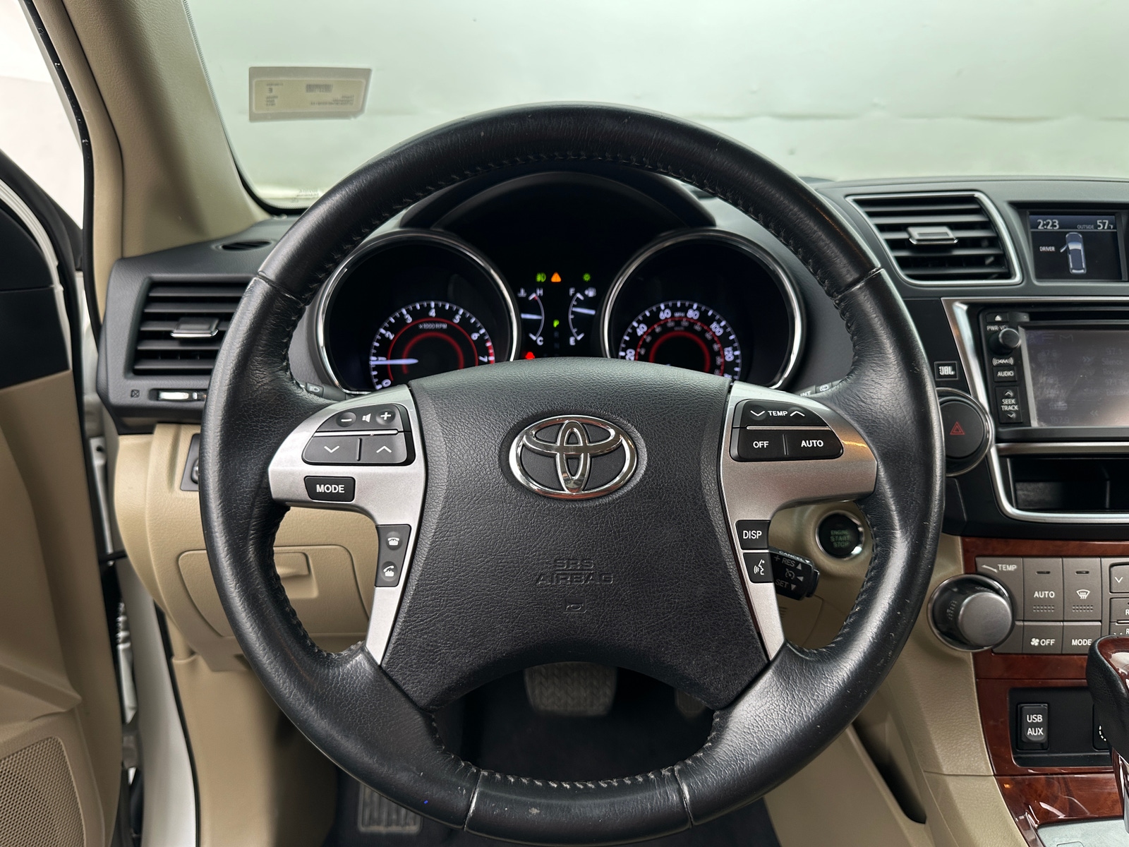Thumbnail: 2013 Toyota Highlander - 4