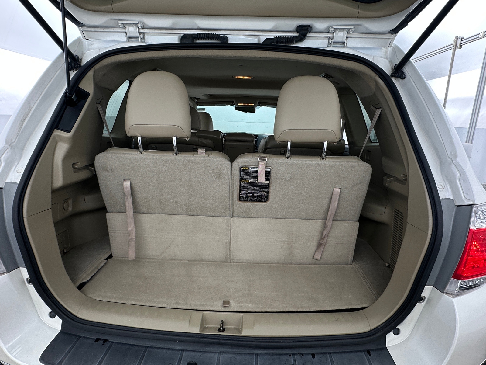 Thumbnail: 2013 Toyota Highlander - 6