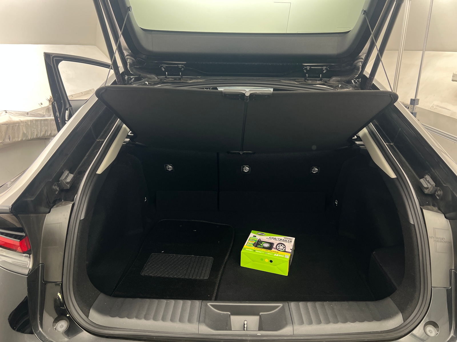 Thumbnail: 2025 Toyota Prius - 7