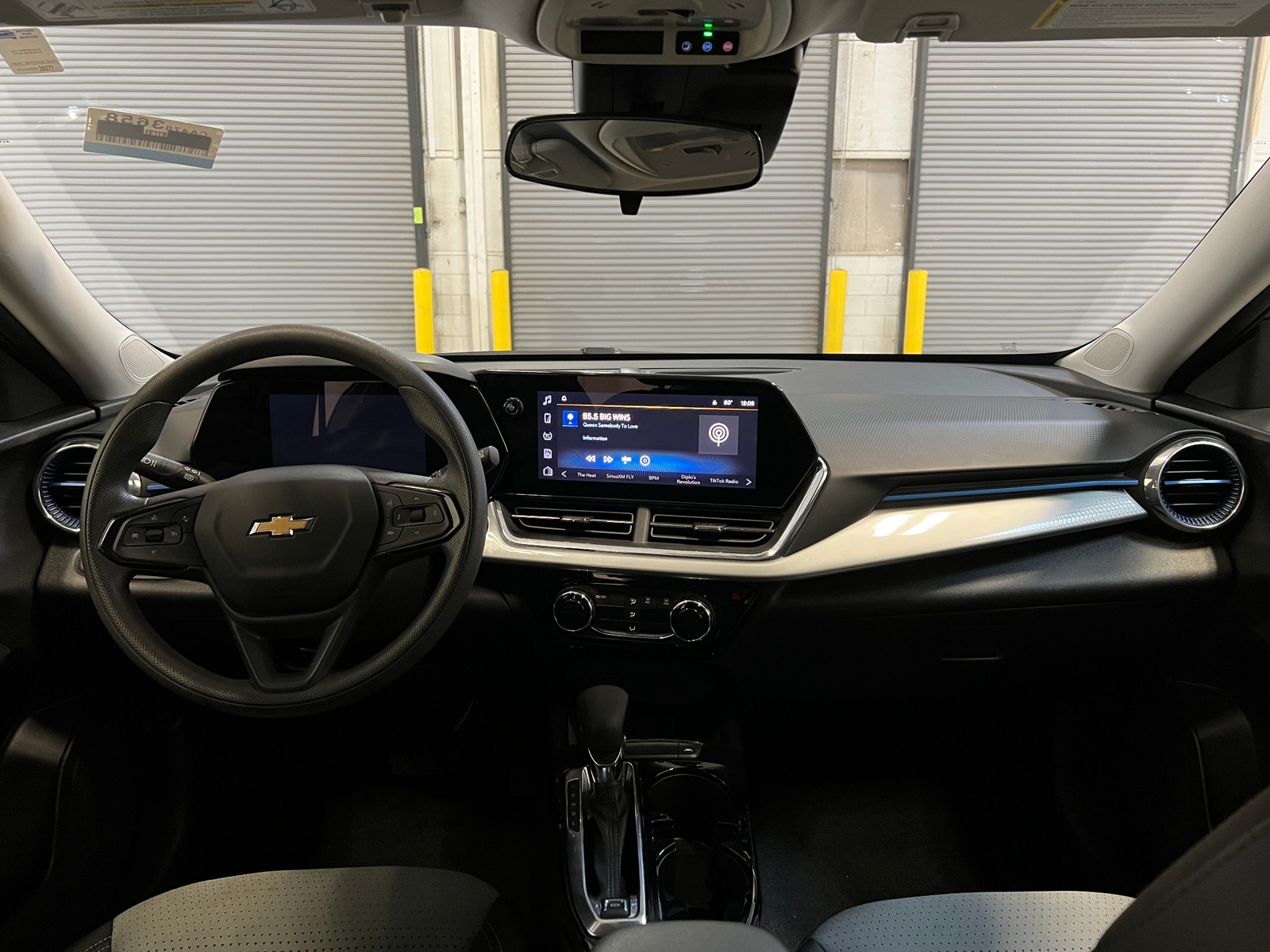 Thumbnail: 2025 Chevrolet Trax - 3