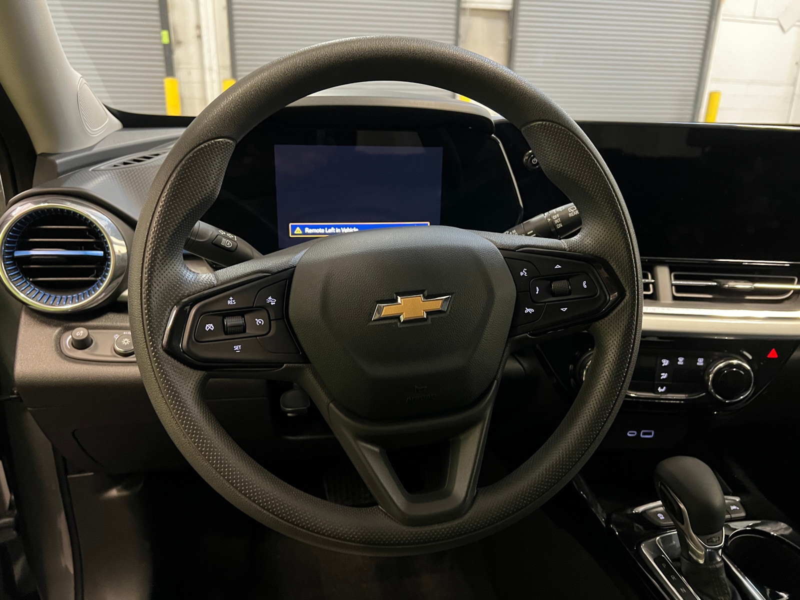 Thumbnail: 2025 Chevrolet Trax - 5