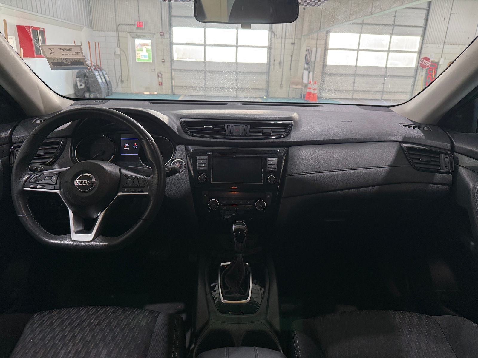 Thumbnail: 2018 Nissan Rogue - 3