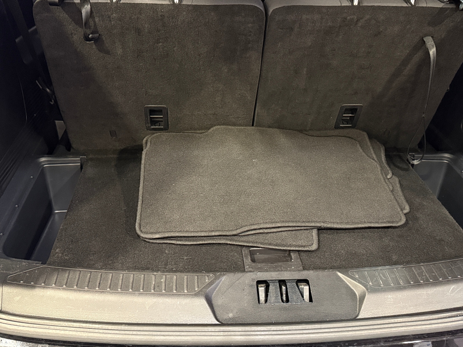 Thumbnail: 2025 Ford Explorer - 7