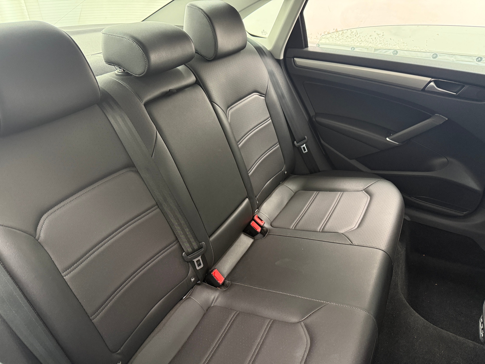 Thumbnail: 2022 Volkswagen Passat - 5