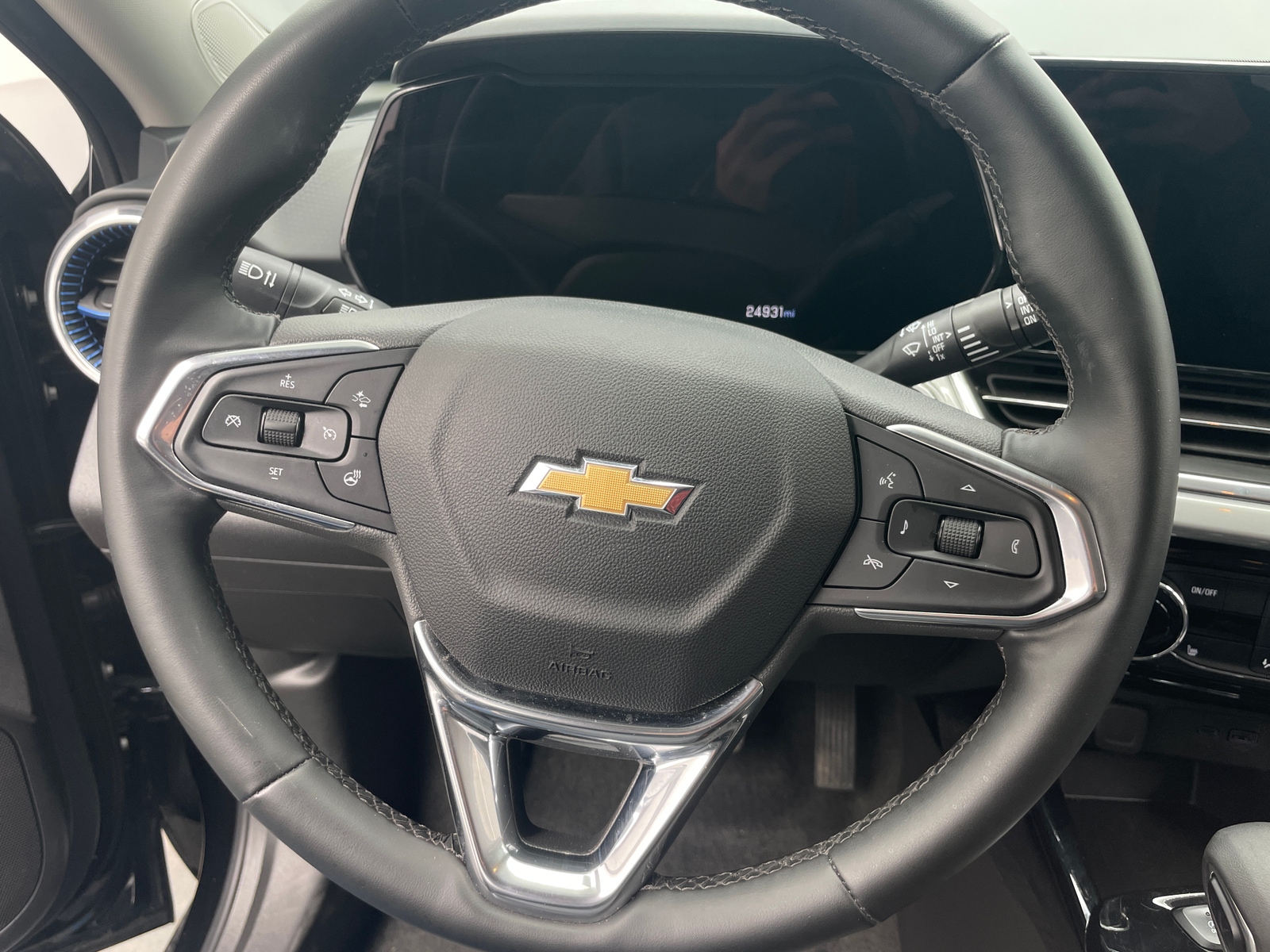 Thumbnail: 2025 Chevrolet Trax - 5