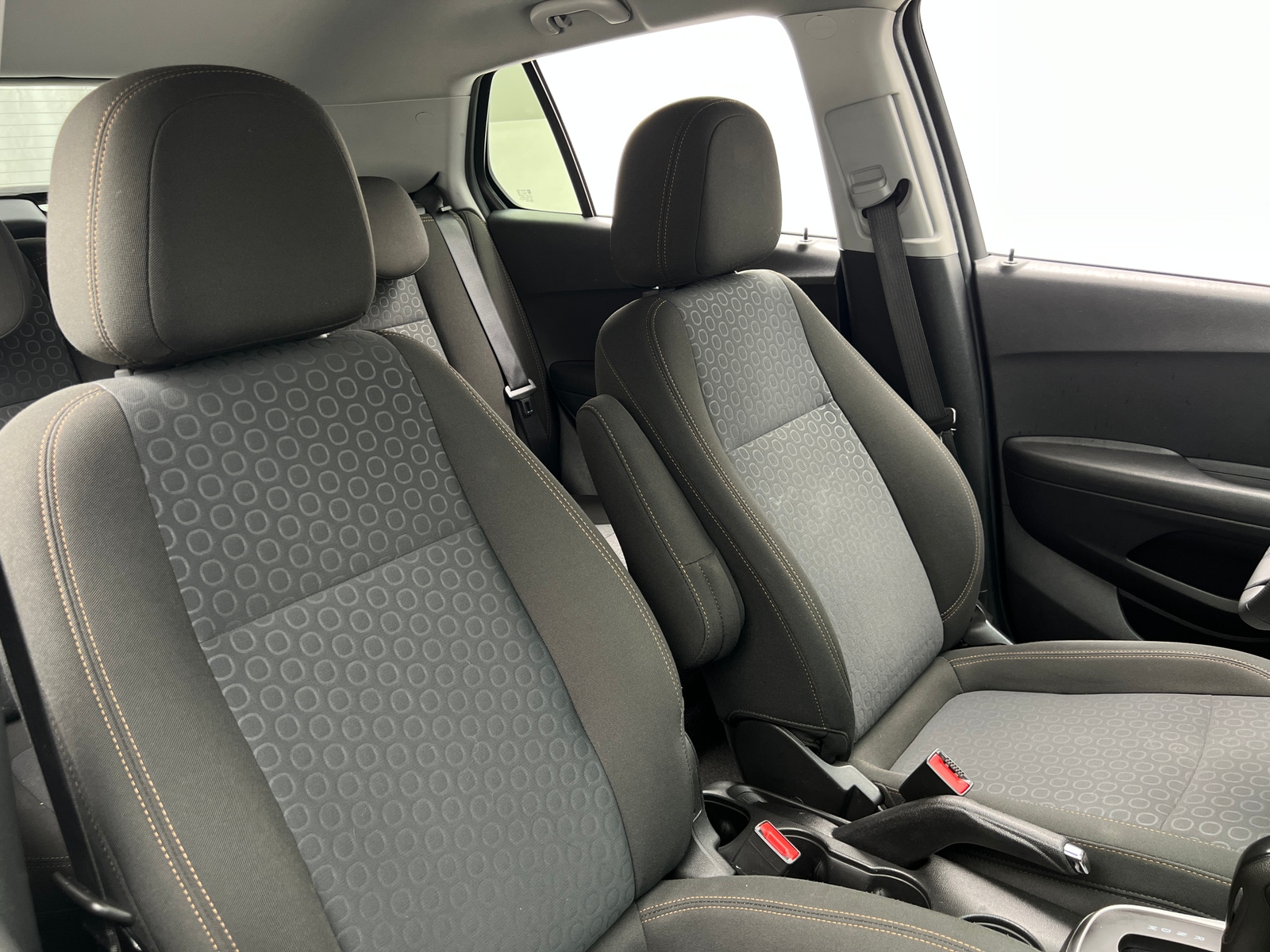 Thumbnail: 2020 Chevrolet Trax - 2