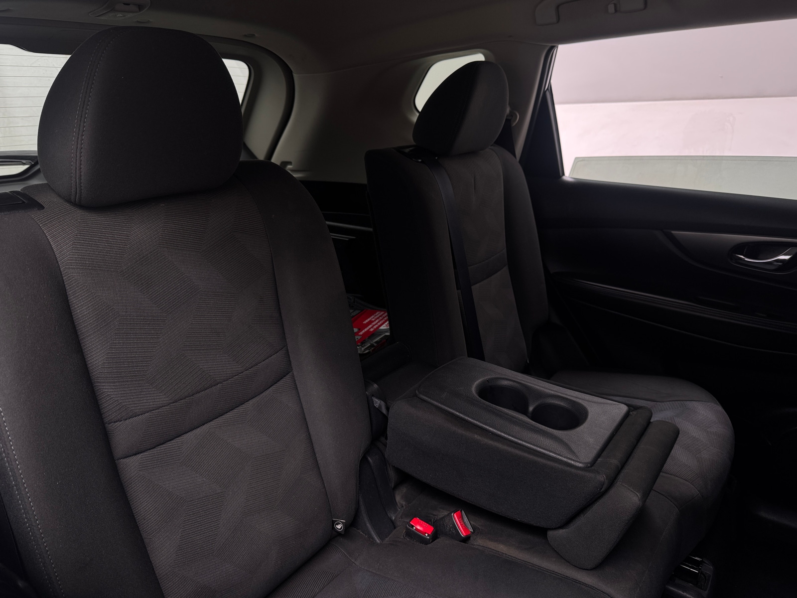 Thumbnail: 2016 Nissan Rogue - 6