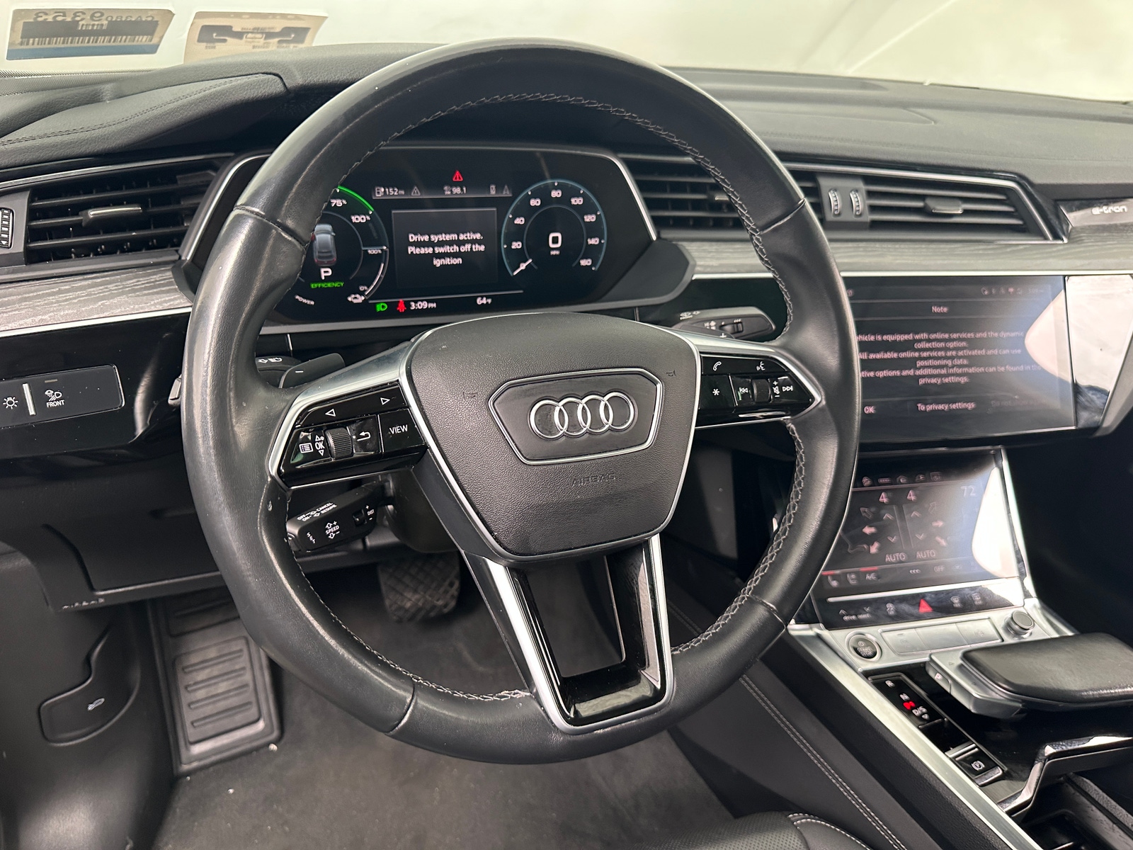 Thumbnail: 2022 Audi e-tron S - 4