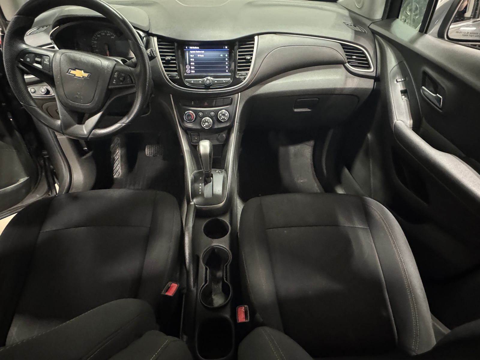 Thumbnail: 2020 Chevrolet Trax - 3