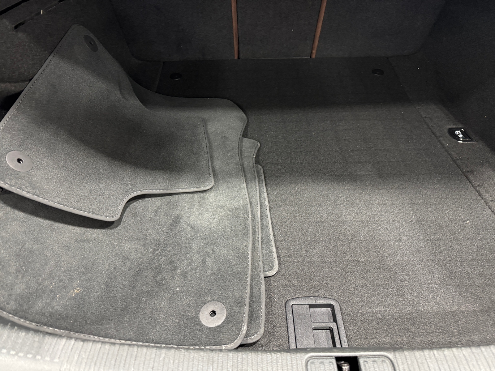 Thumbnail: 2017 Audi A4 - 6