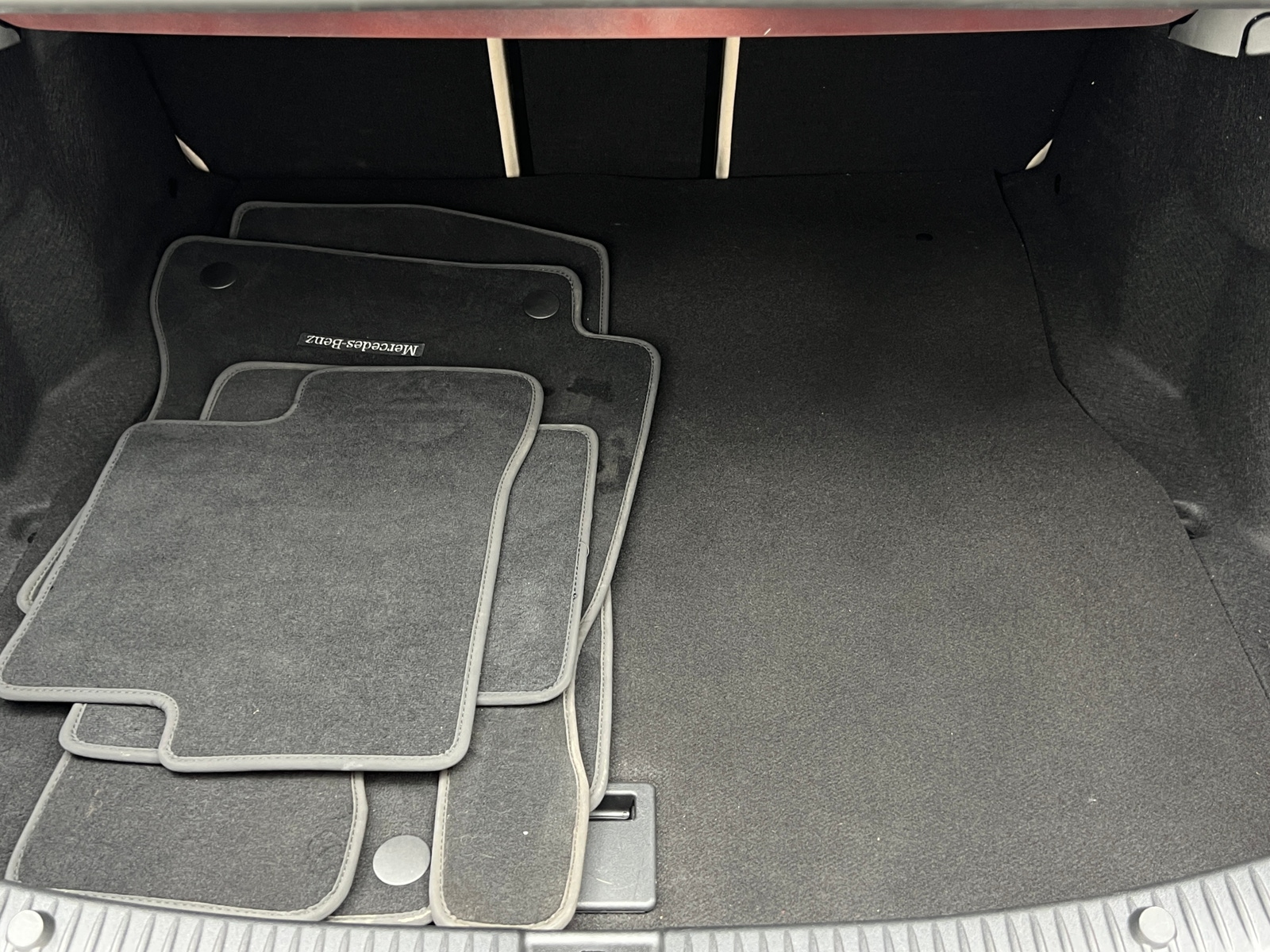 Thumbnail: 2016 Mercedes-Benz C-Class - 6