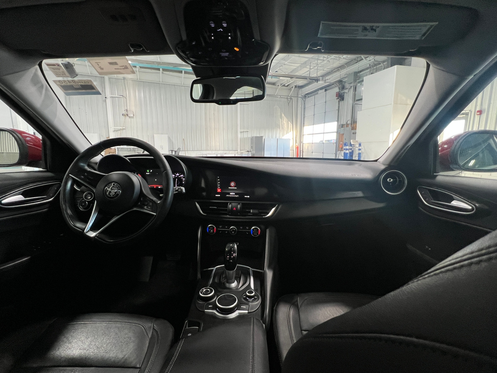 Thumbnail: 2017 Alfa Romeo Giulia - 2