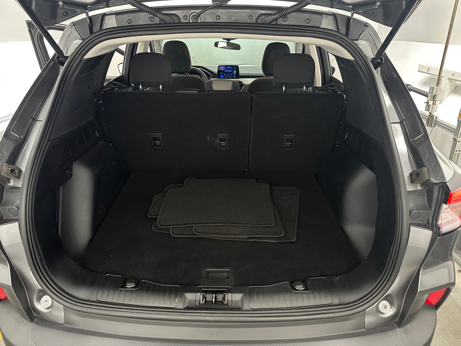 Thumbnail: 2022 Ford Escape - 7