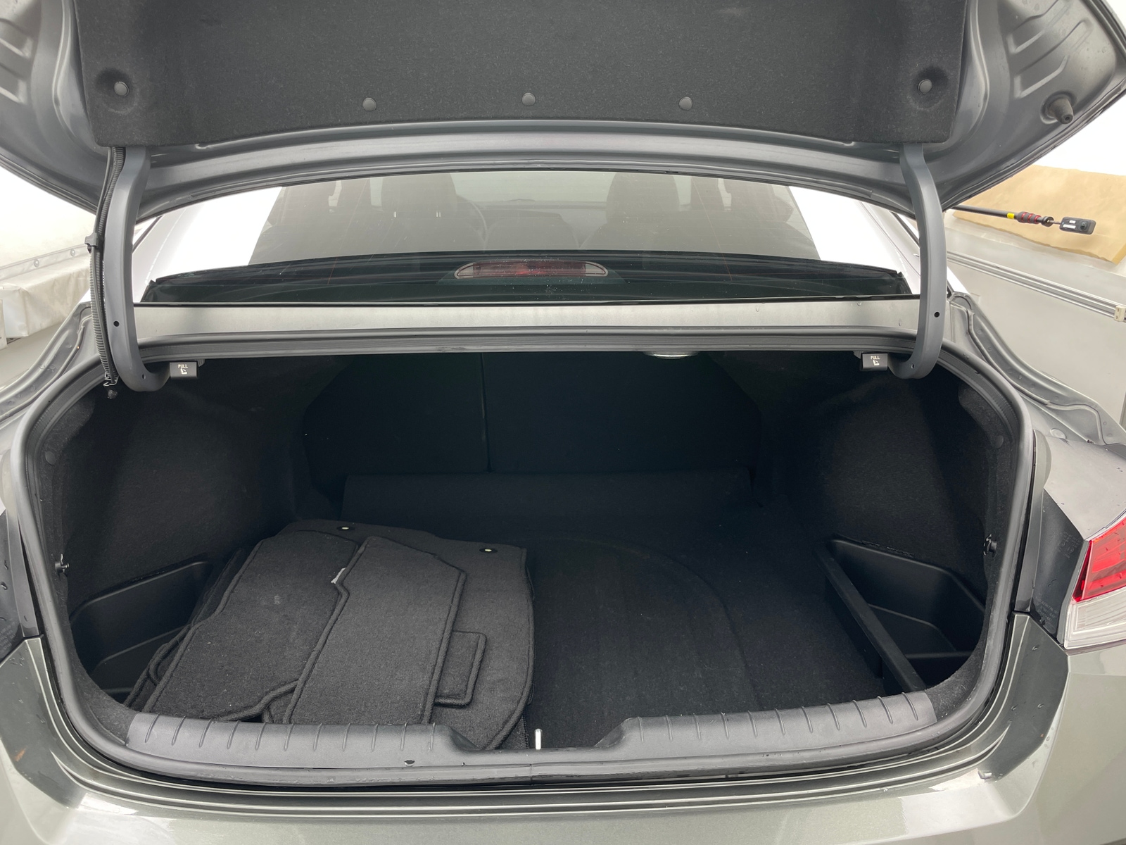 Thumbnail: 2024 Hyundai Elantra - 6