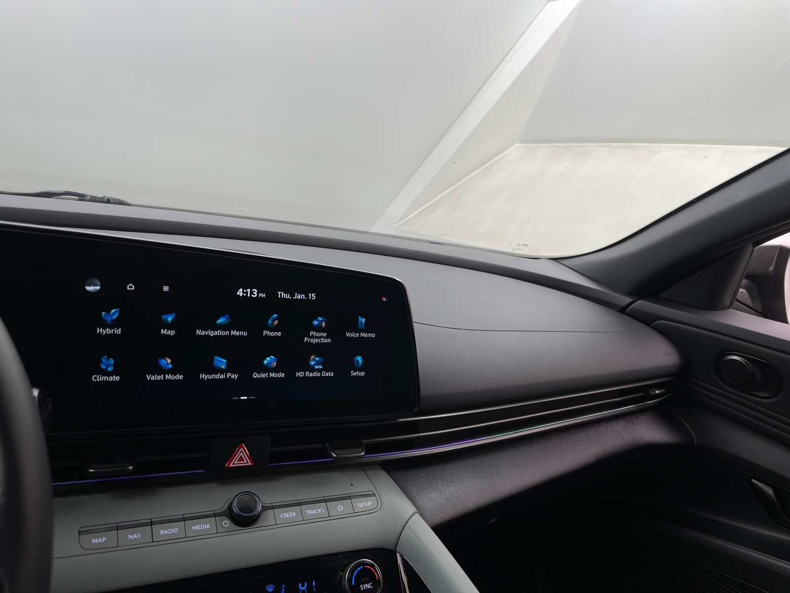 Thumbnail: 2024 Hyundai Elantra - 3