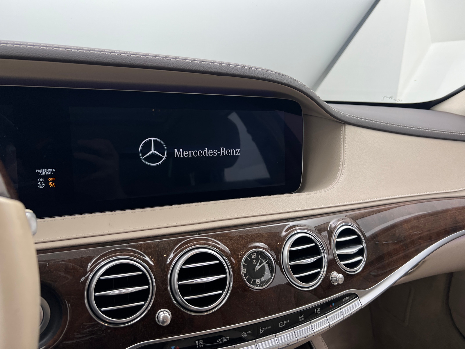 Thumbnail: 2019 Mercedes-Benz S-Class - 3