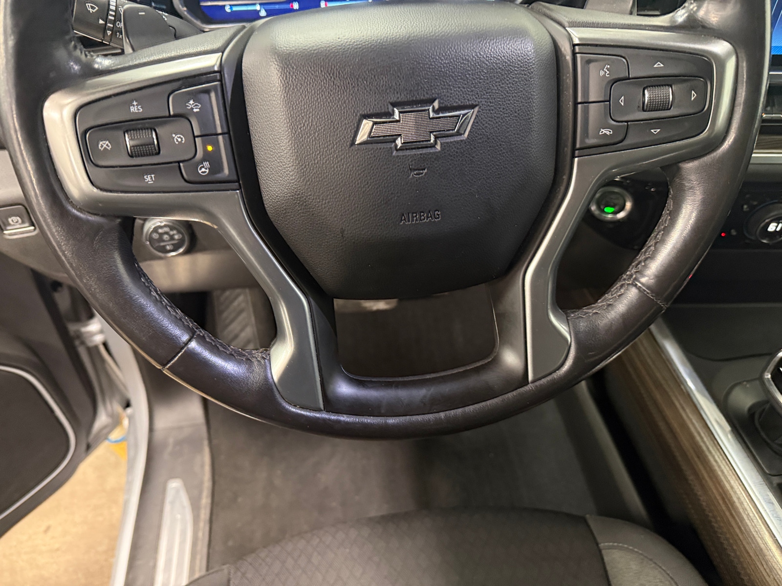 Thumbnail: 2022 Chevrolet Silverado 1500 - 5