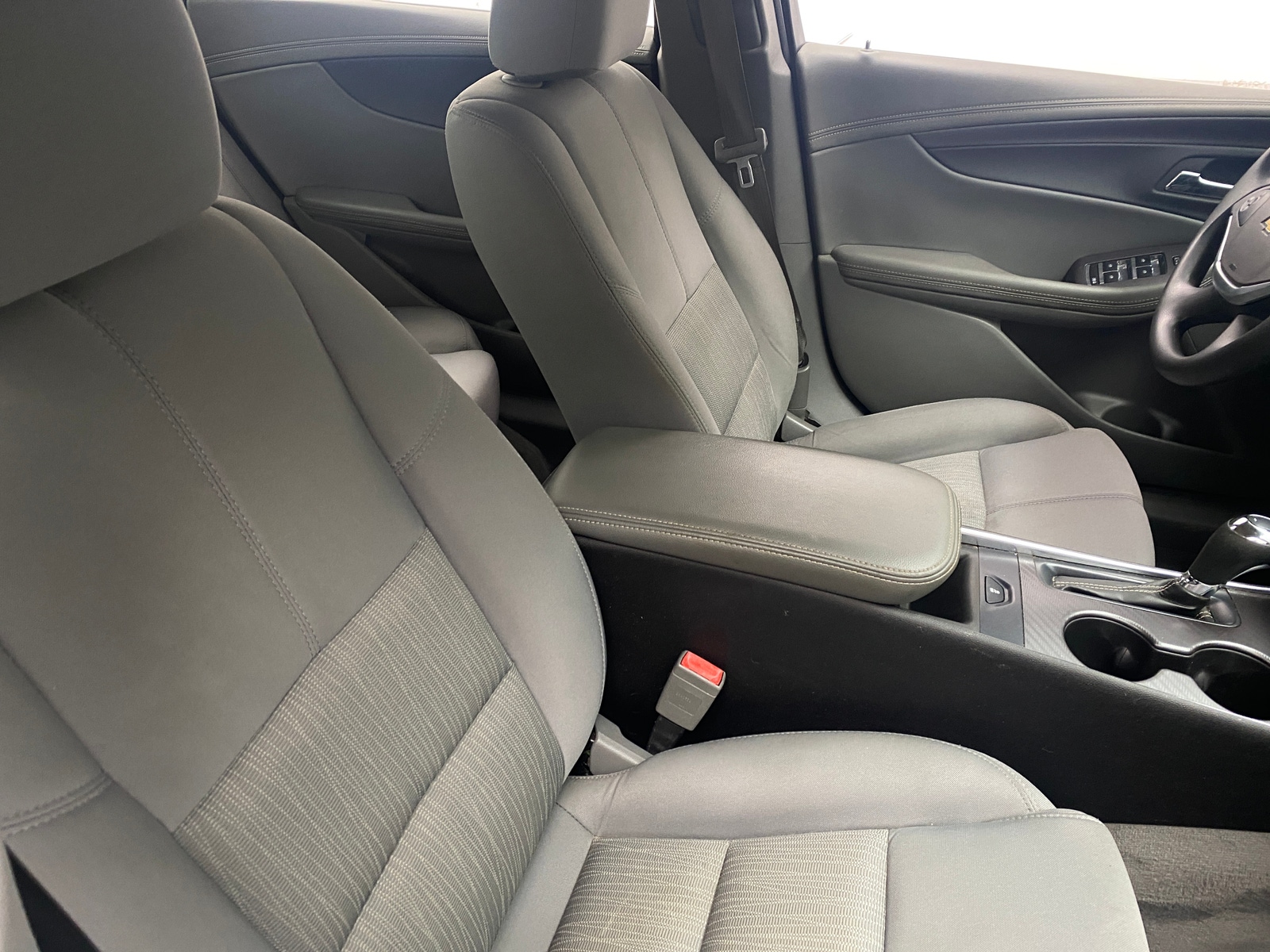 Thumbnail: 2015 Chevrolet Impala - 2